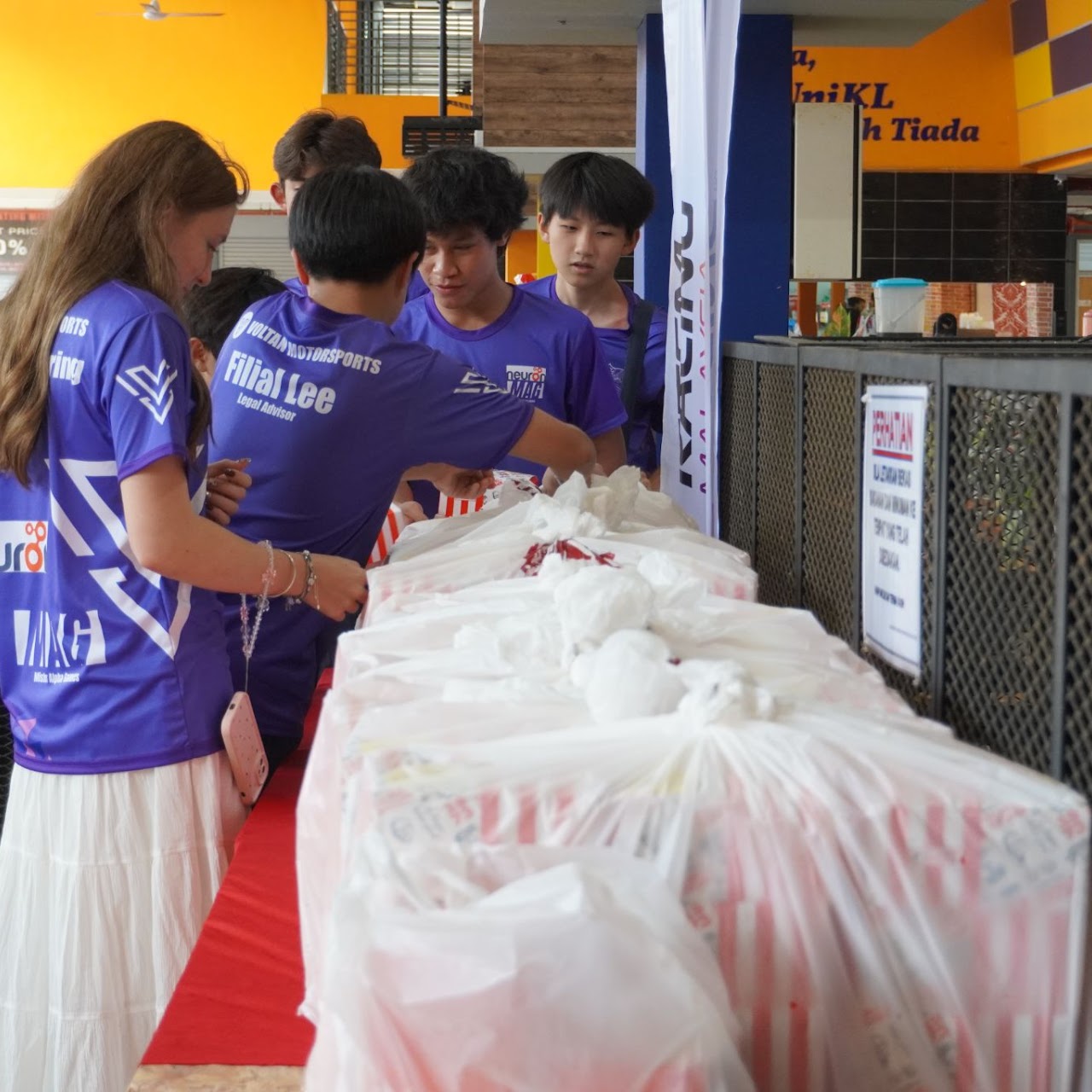 Arrival and downtime between competition sessions